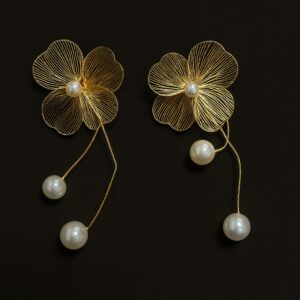 Pearl Blossom-Gold Plated Earring